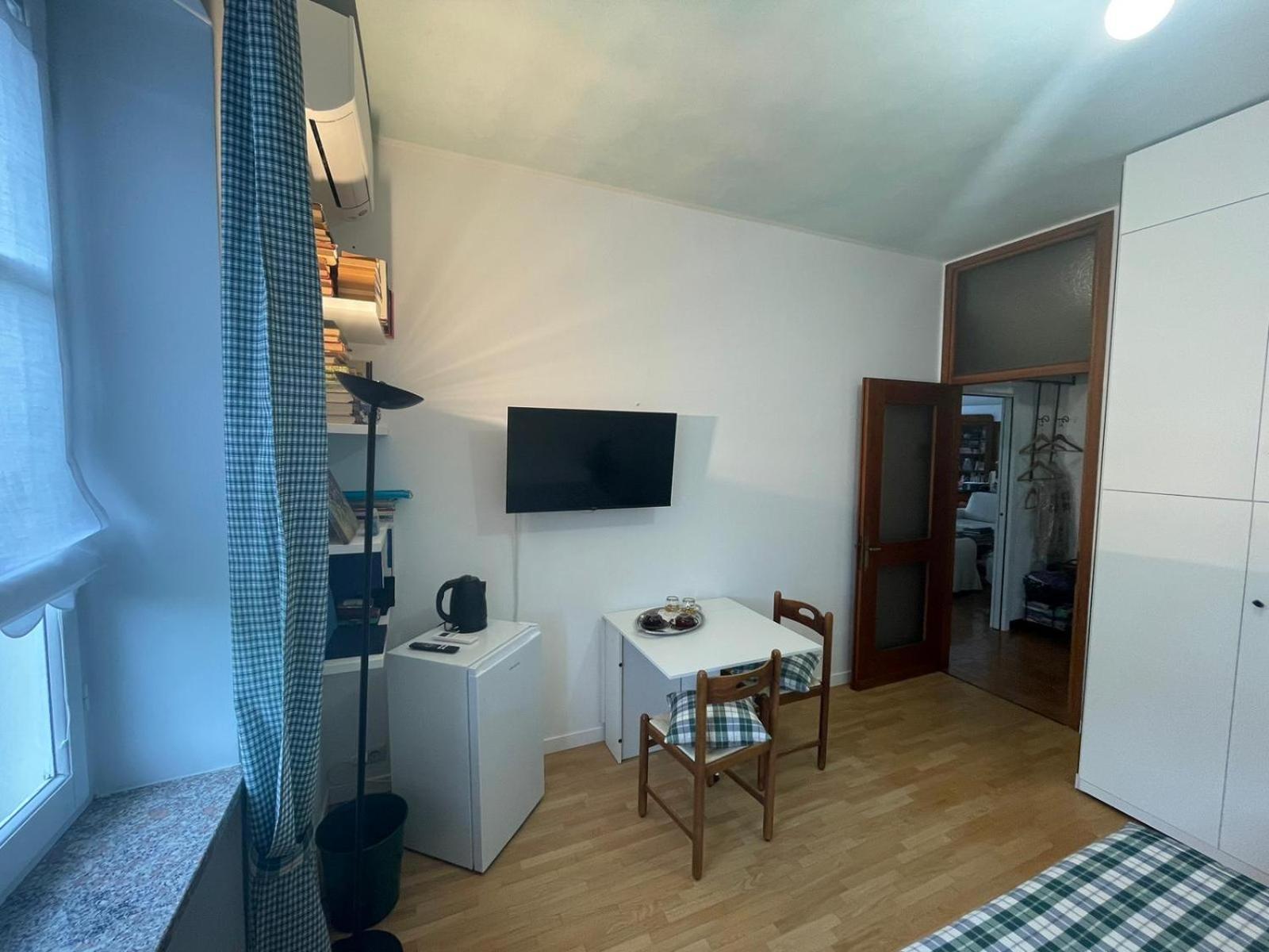 B&B Marilena Guanzate ภายนอก รูปภาพ